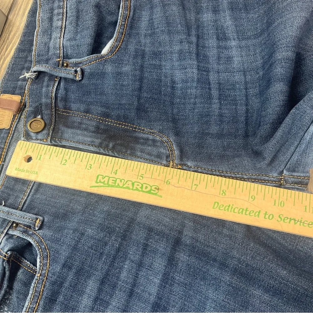 Driftwood Jackie Embroidered Jeans Women's Size 31 - Picture 15 of 16